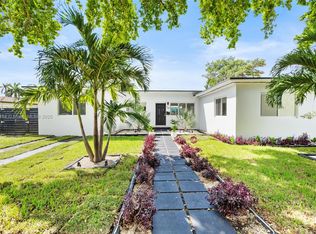 1581 Normandy Dr, Miami Beach, FL 33141