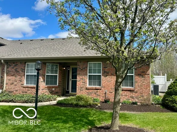 5429 Carriage Corner Ln, Indianapolis, IN 46237