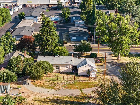 2nd image of 1212-1220 Morrow Rd