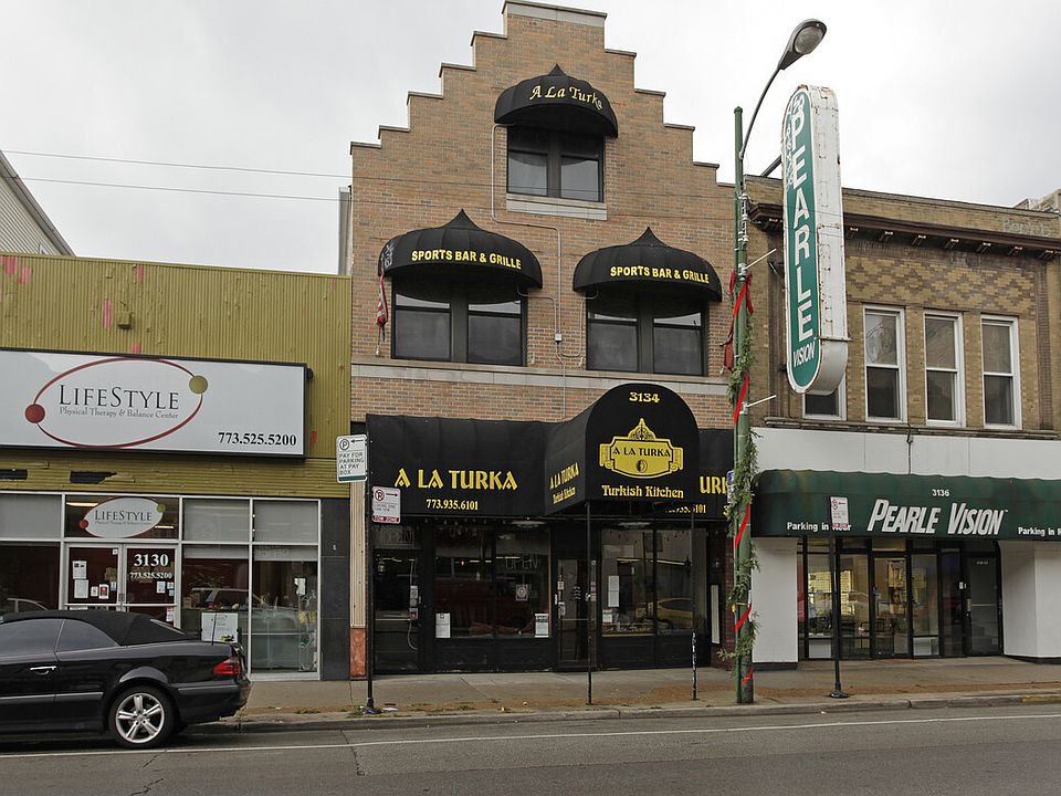 1st image of 3134 N Lincoln Ave #1