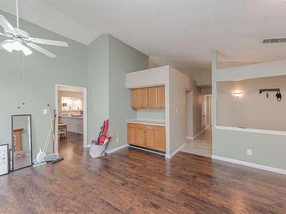 5th image of 1904 Parkside Dr