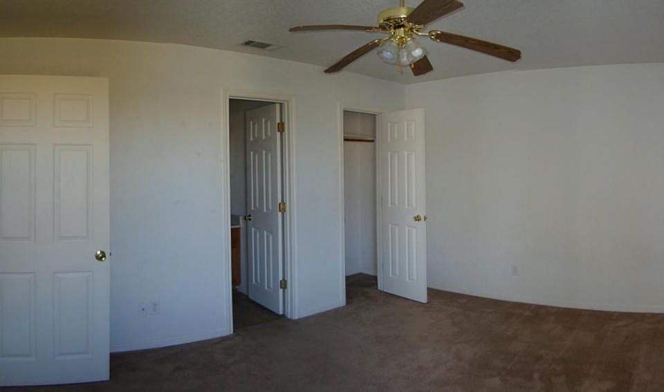 007_Master Bedroom_12212021