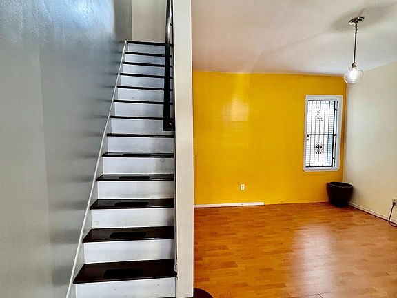 4th image of 3744 N Darien St