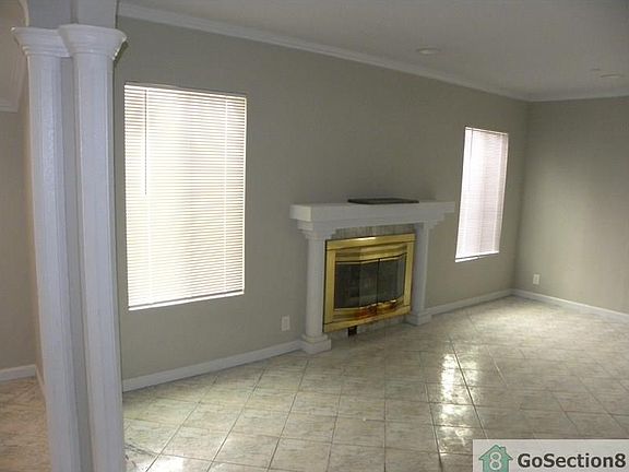 4th image of 7525 S Vermont Ave