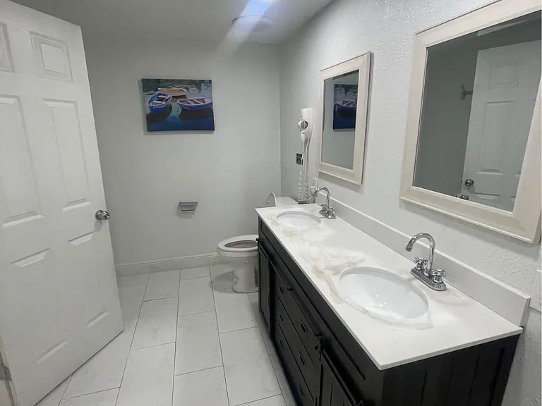 2710 W Cluster Ave — Photo 1