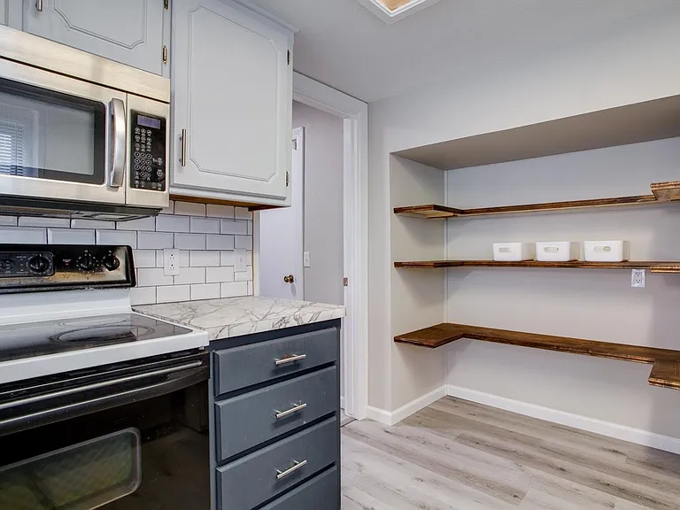 5609 Arrowhead Dr — Photo 10