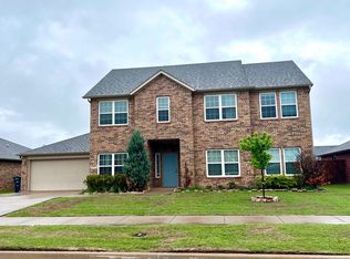 3727 Plantation Dr, Enid, OK 73703
