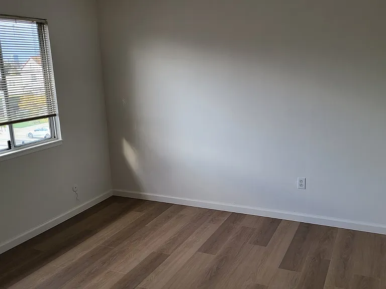 1820 Santa Clara Ave — Photo 7