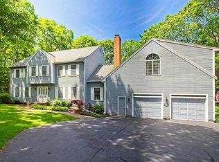 46 Clear Pond Rd, Falmouth, MA 02540