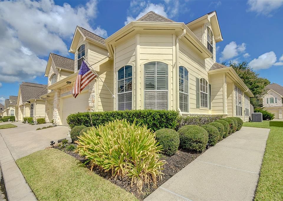 1st image of 10812 Millridge Pines Ct