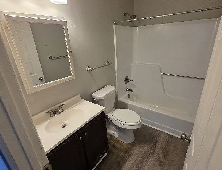 735 Trail Dr — Photo 8