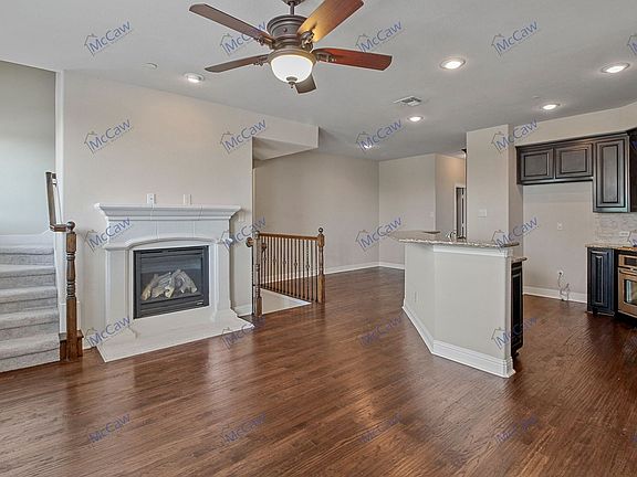 2nd image of 4234 Charles St #B7