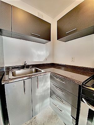 5th image of 345 E 109th St APT 3A