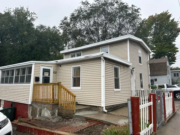 397 Mechanic St, Leominster, MA 01453