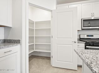 753 W Calle Cubeta, Sahuarita, AZ 85629