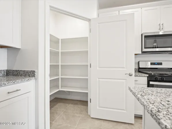 753 W Calle Cubeta, Sahuarita, AZ 85629
