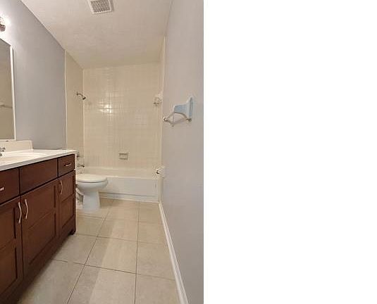 5th image of 3819 E River Hills Dr APT D