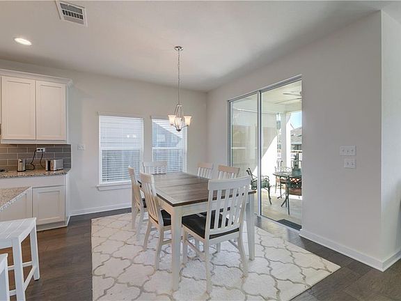 5th image of 140 Wild Sage Ln