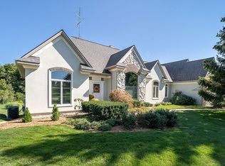 5692 Bloomfield Dr SW, Grandville, MI 49418