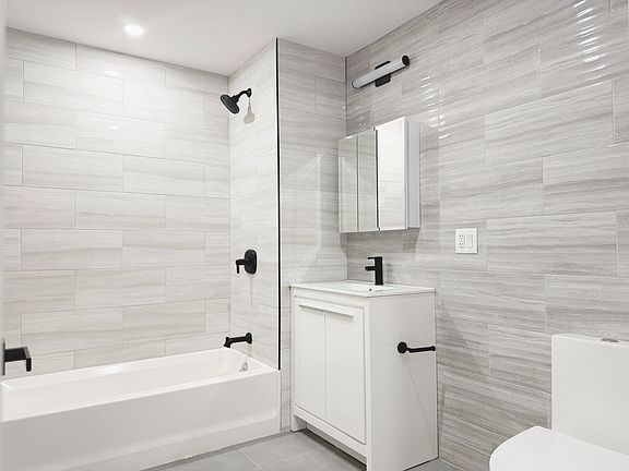 2nd image of 336 E 112th St #330