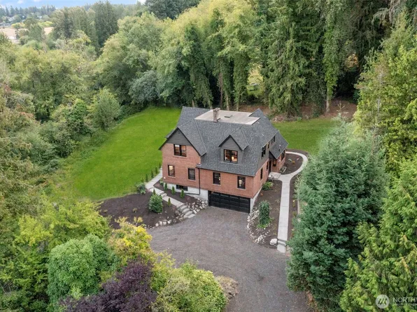 221 S Woodland, Puyallup, WA 98371