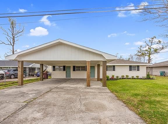 2nd image of 1013 Garden Dr