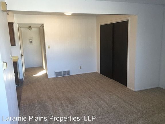 4th image of 1308 E Flint St #5