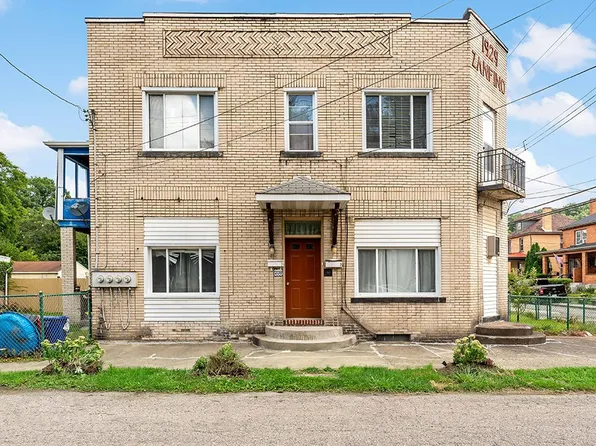 208 Woodkirk St, Carnegie, PA 15106