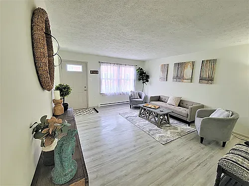 303 Gray Ave — Photo 7
