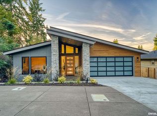 3715 SW Hilltop Dr, Corvallis, OR 97333