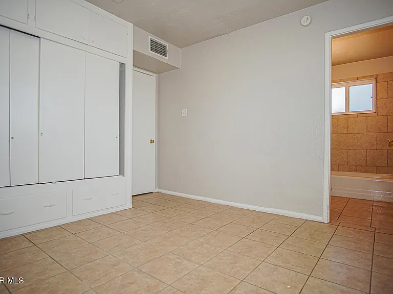 1317 Saint Johns Dr #6 — Photo 10