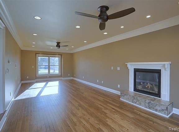 4th image of 26721 Mapleridge Dr