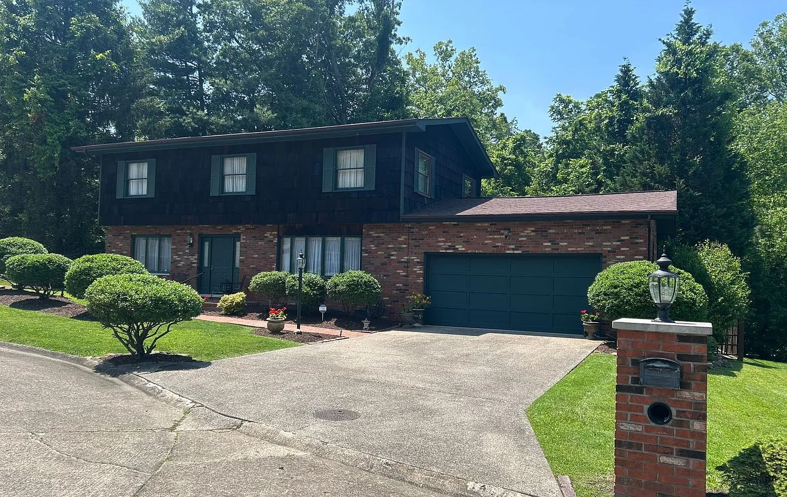 11 Lynn Marr Dr photo 1