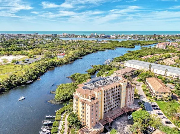 5531 Cannes Cir APT 704, Sarasota, FL 34231