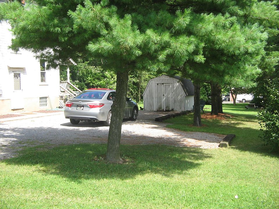2nd image of 6408 Clingan Rd