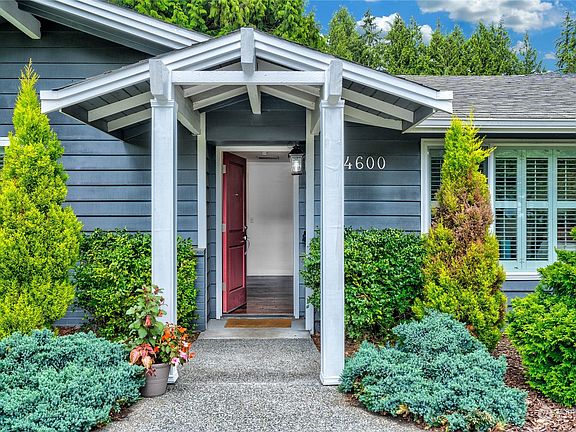 4th image of 4600 108th Avenue NE
