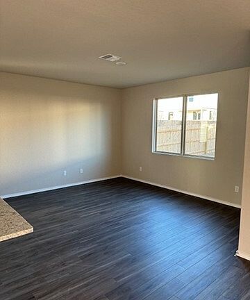 5th image of 4446 Tourmaline Way