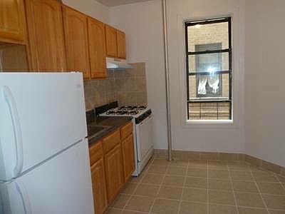 2nd image of 1737 Pilgrim Ave APT 5E