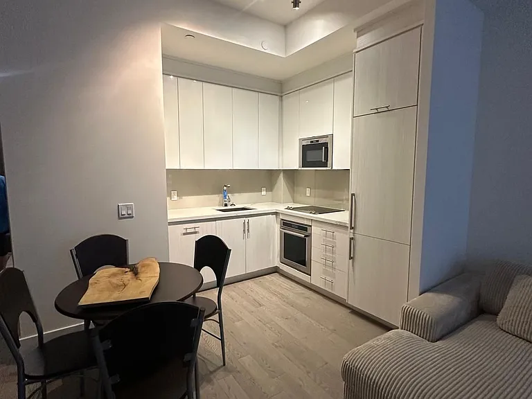 330 Richmond St W #2809 — Photo 2