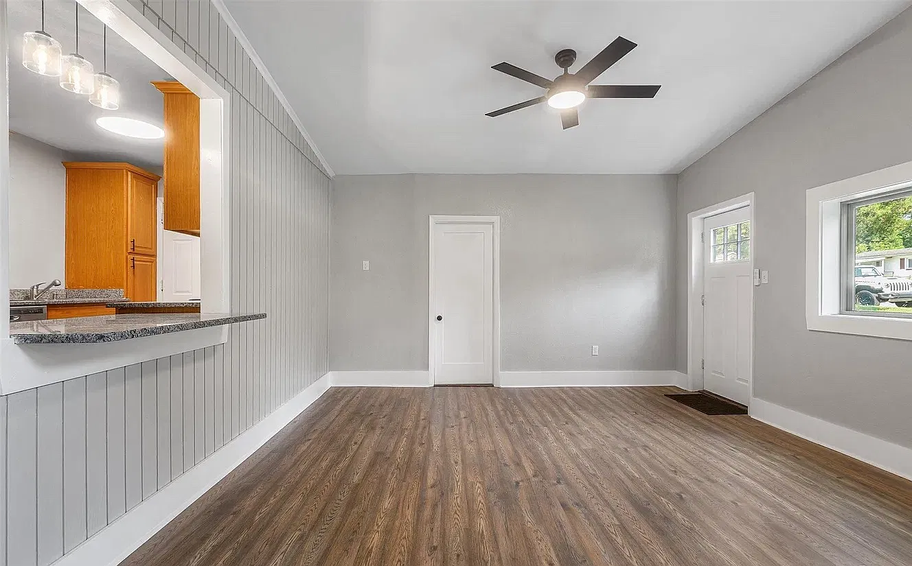 4 bed, 1.5 bath, 1380 sqft, $1,750 — Photo 2