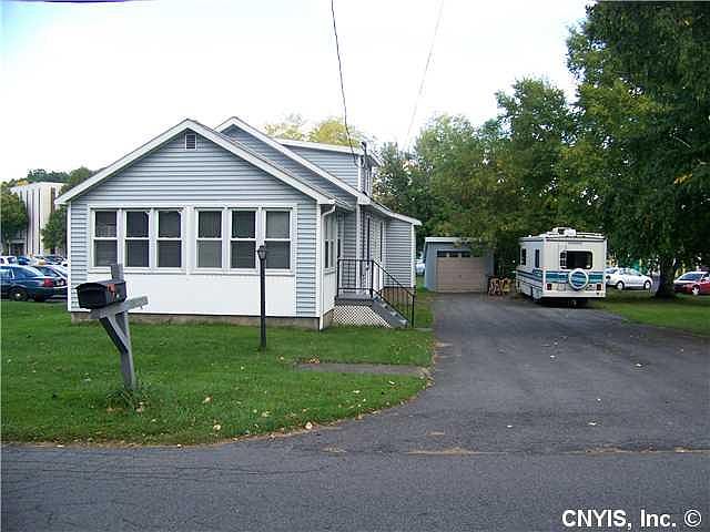 1st image of 6800 Voorhies Ln