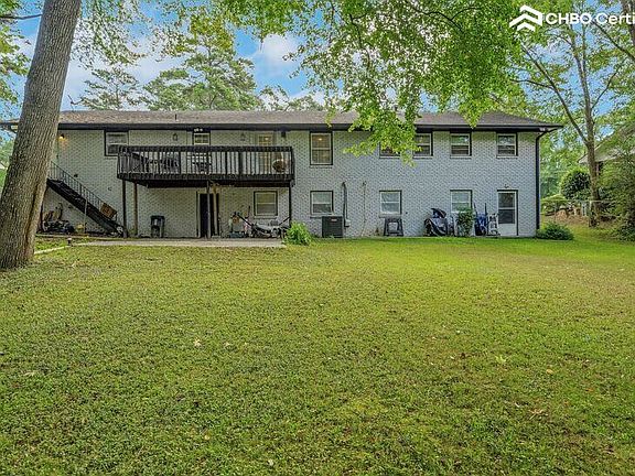 Spacious back yard