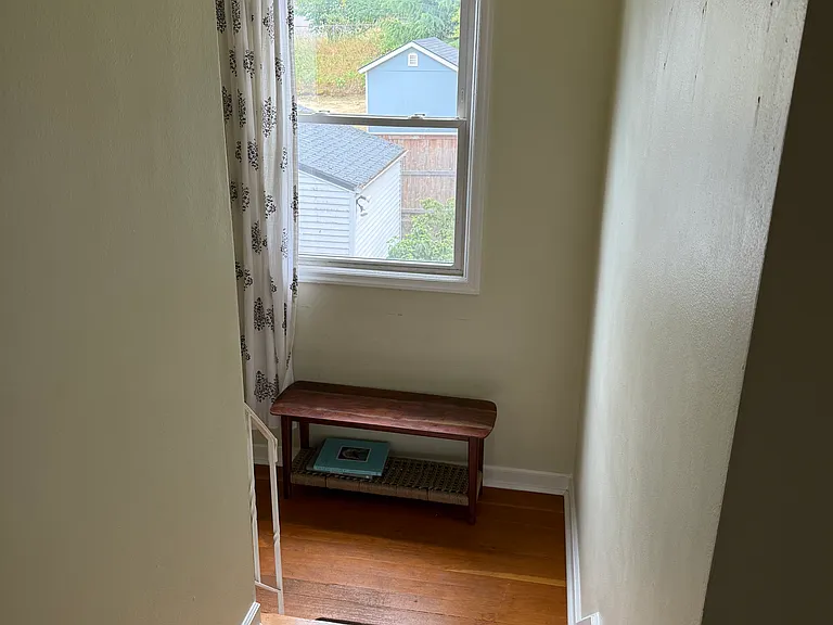 NE Prescott St — Photo 14