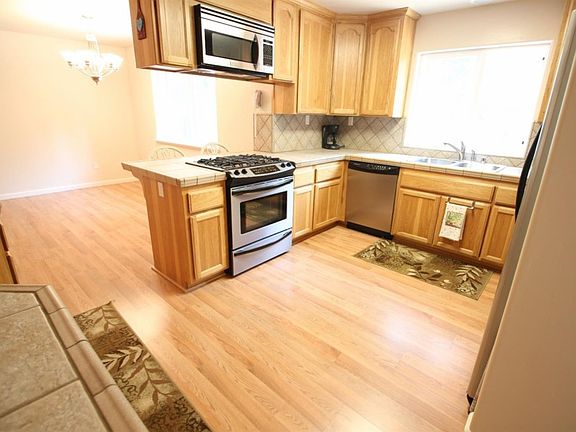 2nd image of 5694 Blue Mountain Dr