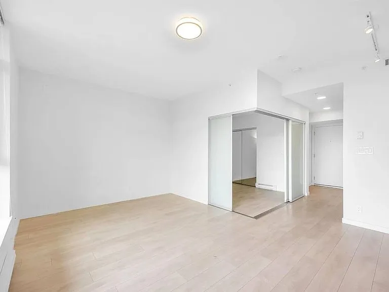 691 North Rd #8XX — Photo 7