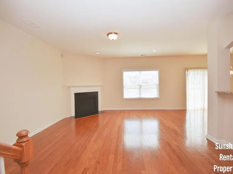 3152 Bramble Glen Dr — Photo 2