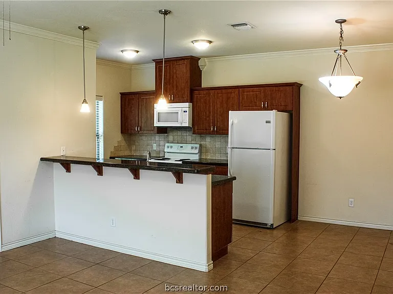 4424 Reveille Rd — Photo 2
