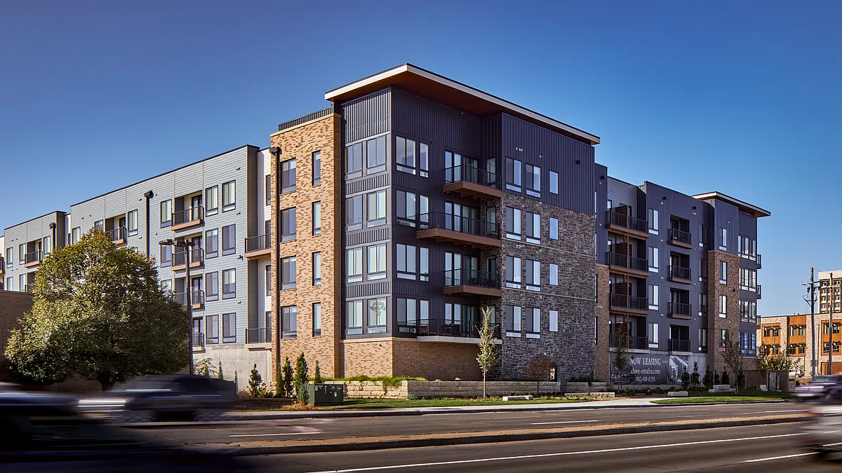 Building Photo - Clove