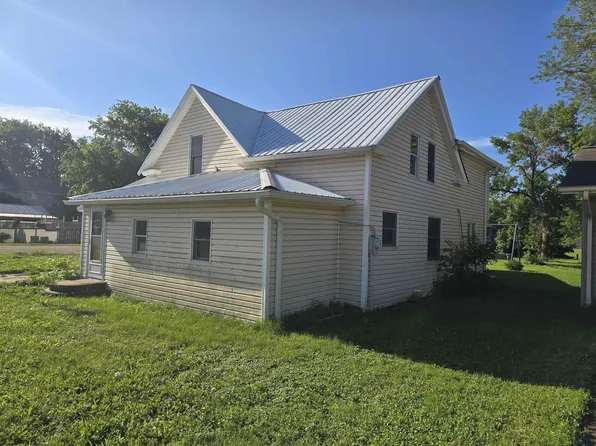 150 South St, Akron, IA 51001