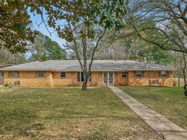 404 Lawson Pl, Minden, LA 71055